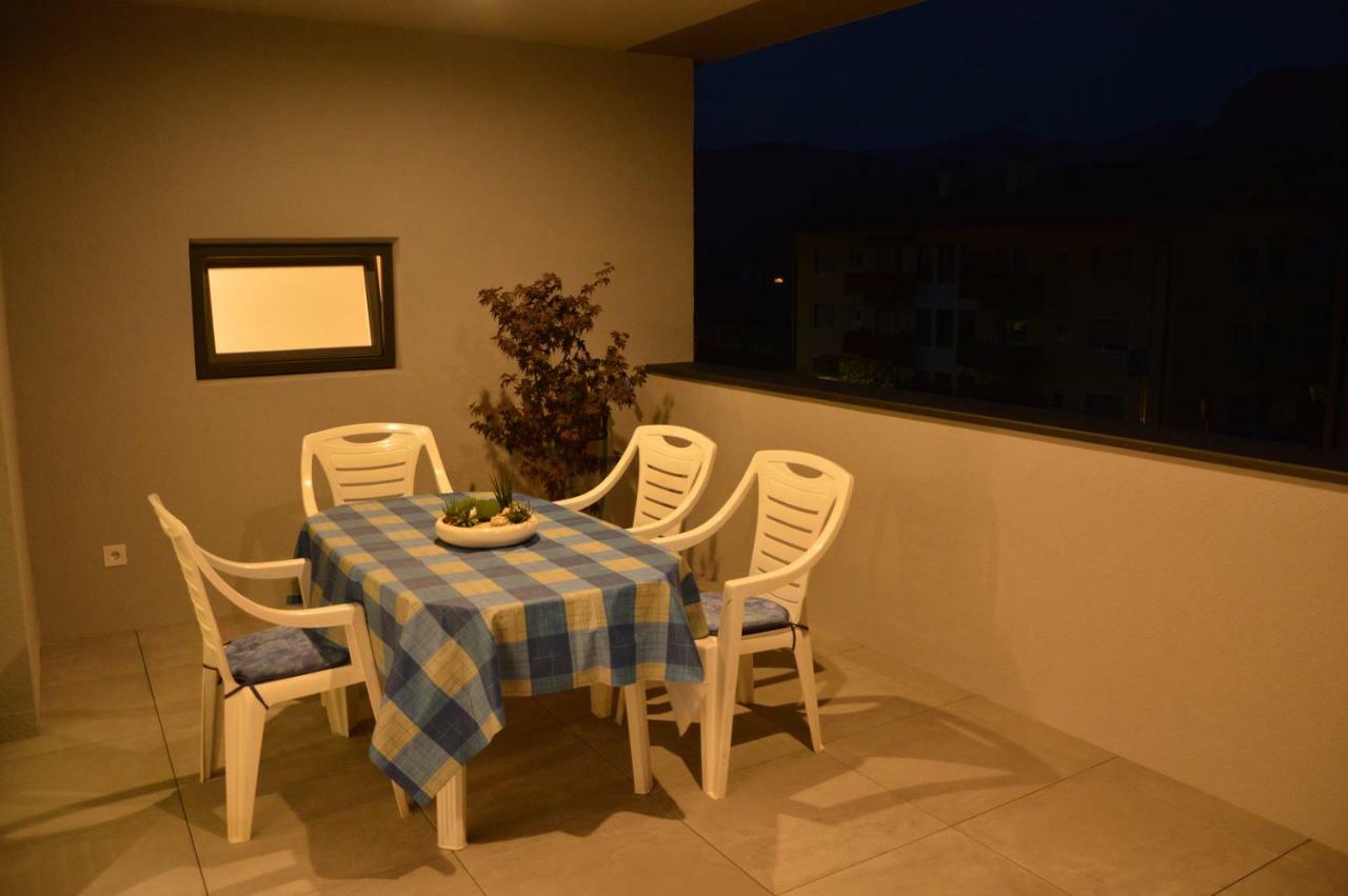 Family Apartment Julia Termeno Extérieur photo